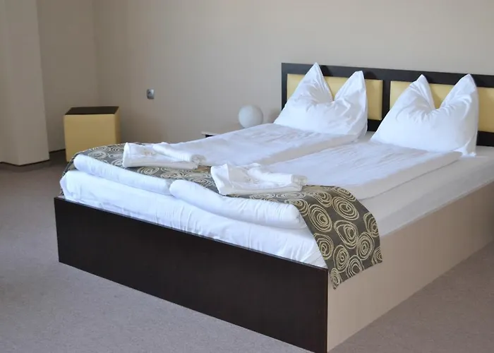 александър 2*