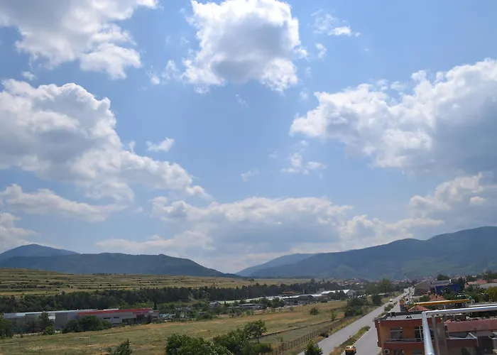 Хотел александър