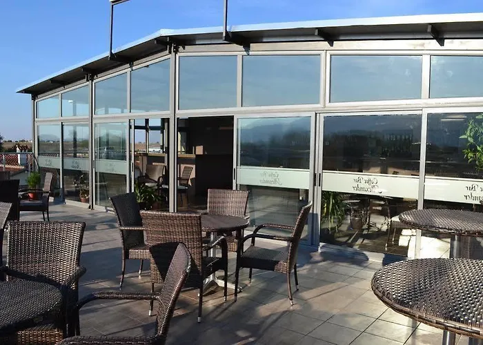 Хотел александър 2*