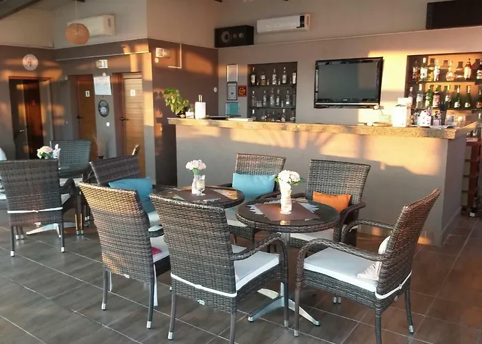 александър Хотел 2*